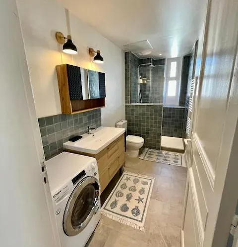 Centre Charme 比亚里茨